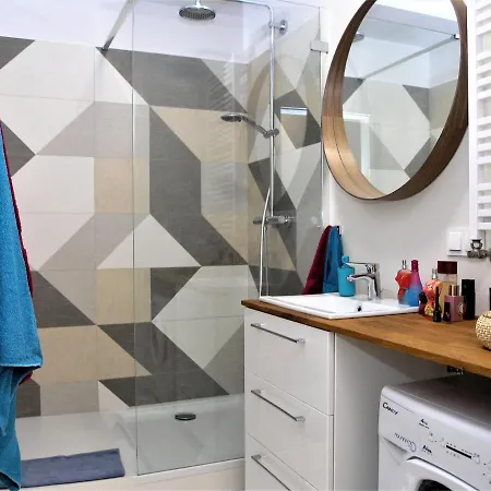 Metro Dzialdowska Апартаменты