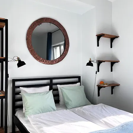 Metro Dzialdowska 公寓 华沙