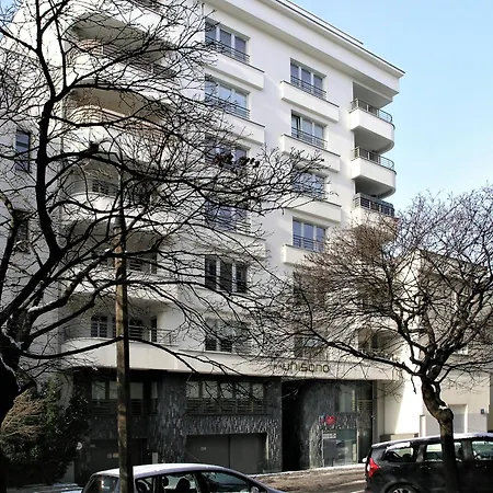 公寓 Metro Dzialdowska 华沙