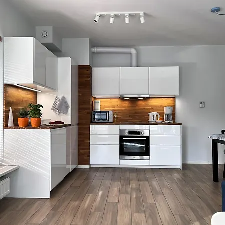 Metro Dzialdowska Варшава