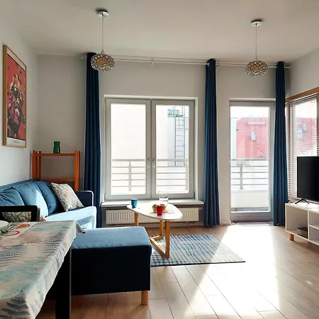 Апартаменты Metro Dzialdowska *