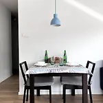 Metro Działdowska Apartament *
